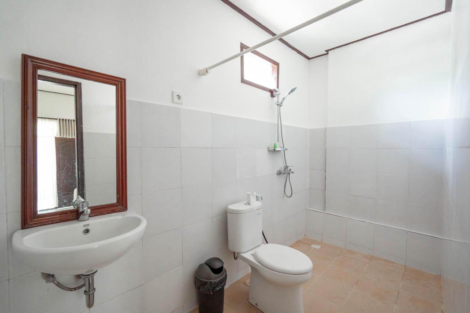 Brisk Homestay Uluwatu Redpartner エクステリア 写真